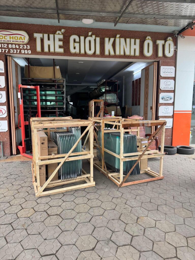 Kính ô tô tại Vinh